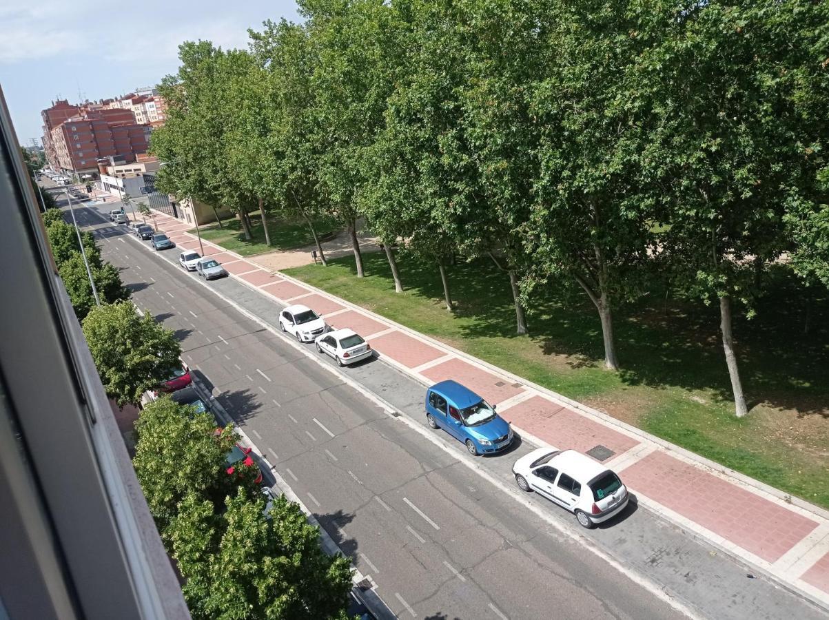 Apartamento TISARE wifi Valladolid Exterior foto